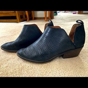 Leather (man made) Lucky Brand bootie